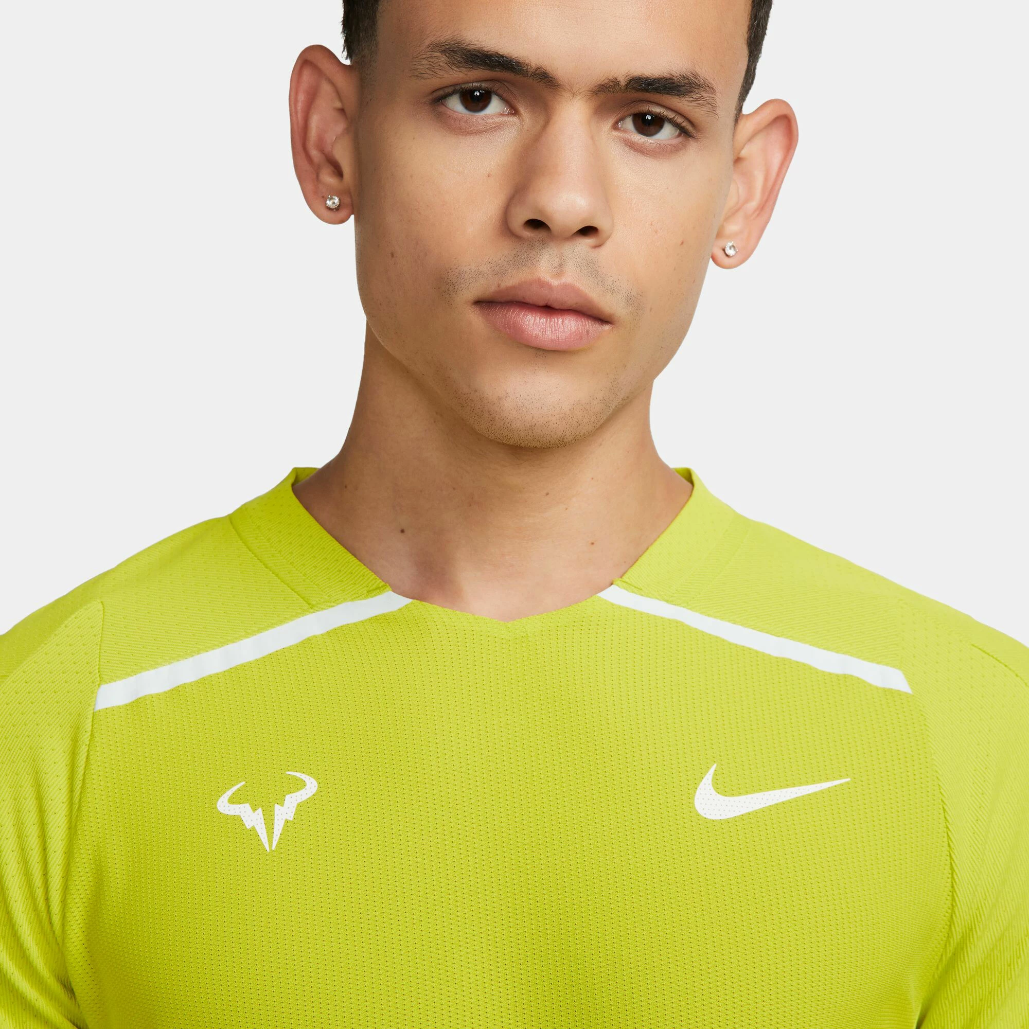 Nike Court Advantage Rafa Dri-Fit T-Shirt Men - Green 9 Nike Court Advantage Rafa Dri-Fit T-Shirt Men - Green - Image 9